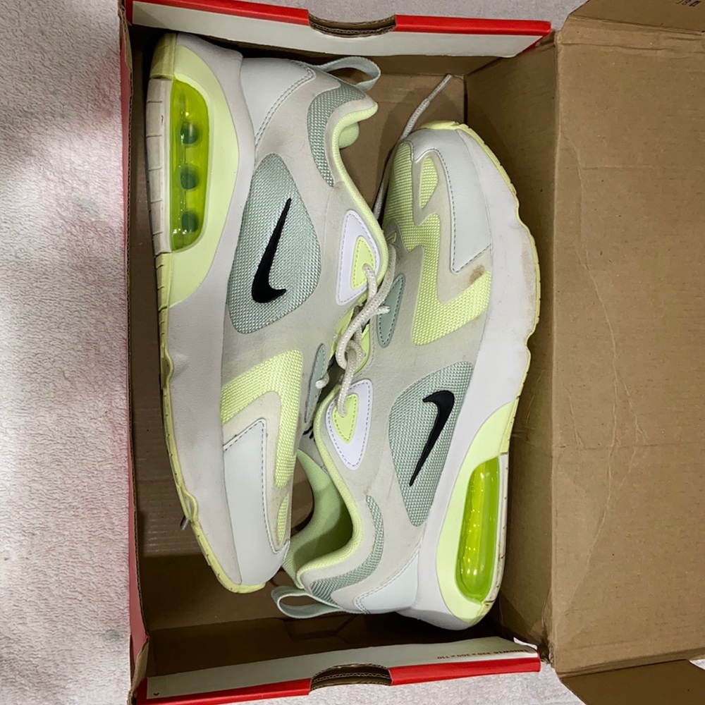 W’s Air Max 200